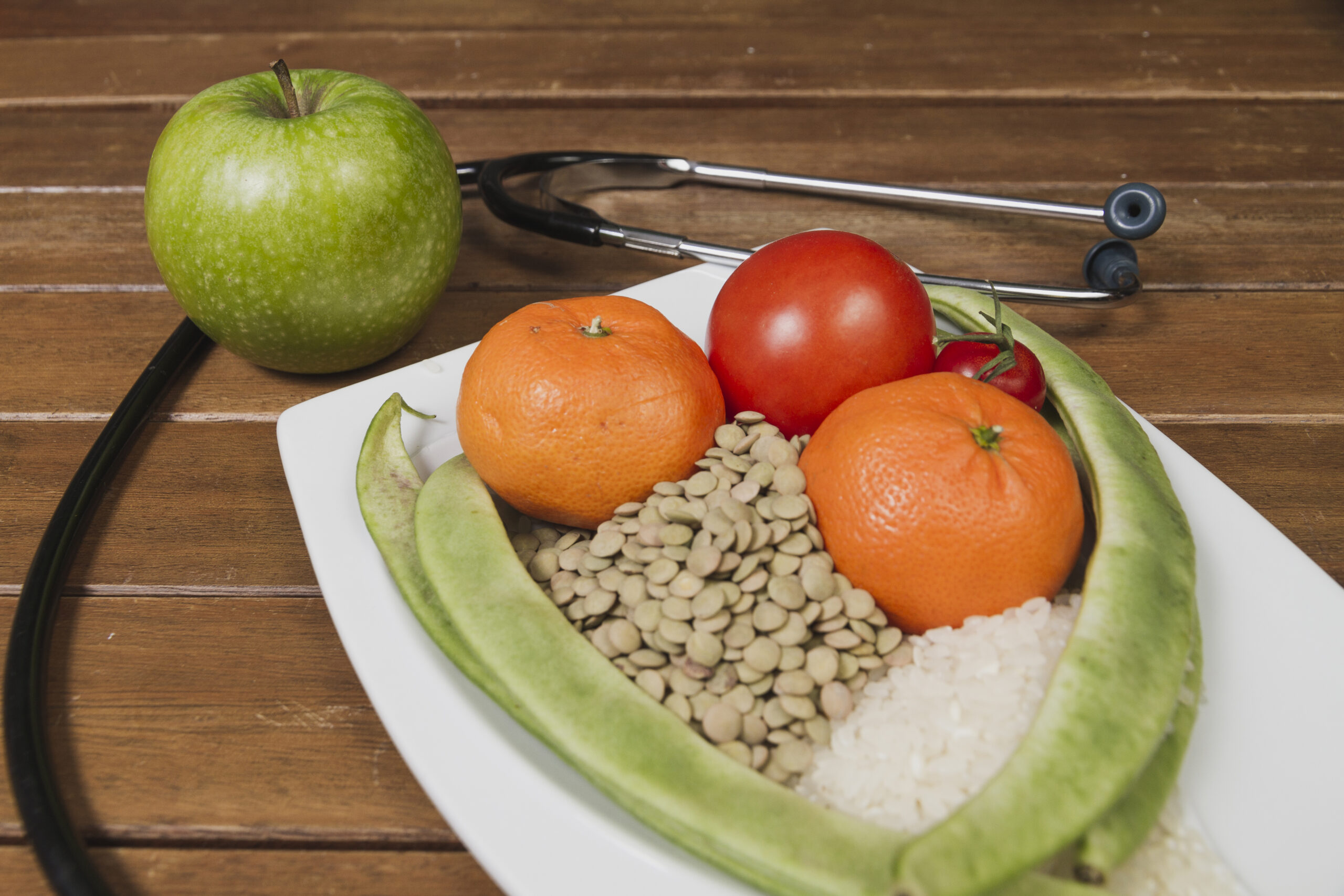 Dr. Emerson explica como uma dieta rica em fibras protege seu intestino e o seu corpo